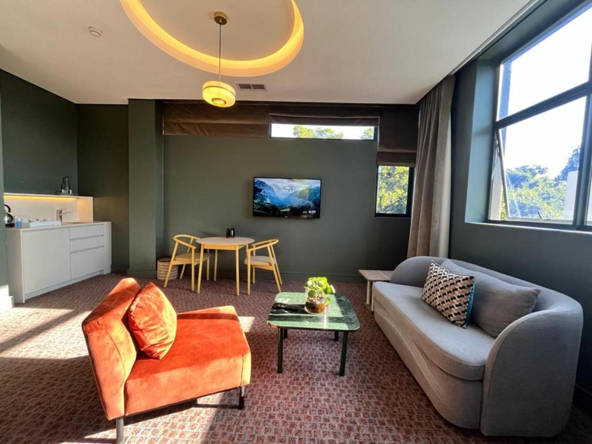 Home Suite Hotels Rosebank Johannesburg Exterior foto