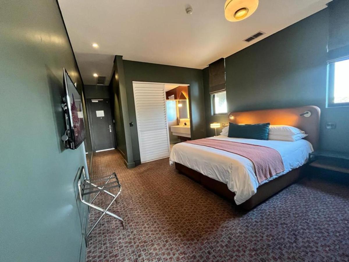 Home Suite Hotels Rosebank Johannesburg Exterior foto